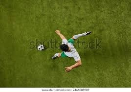 快船主场险胜勇士仅差一分，库里关键两记三分难救主却6犯离场